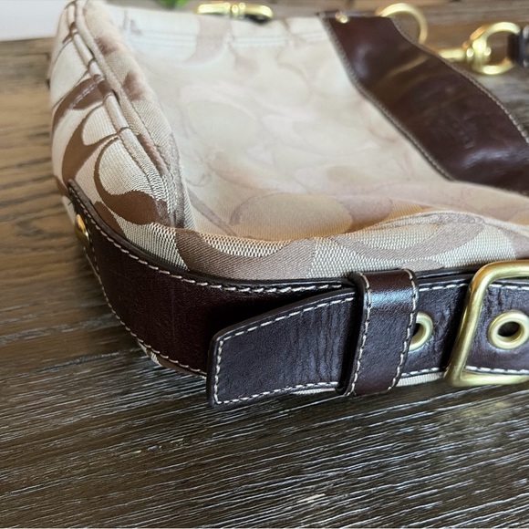 Coach Signature Large Shoulder & Tote Bag in Beige Canvas with Brown Leather 🚩 - Picture 2 of 16